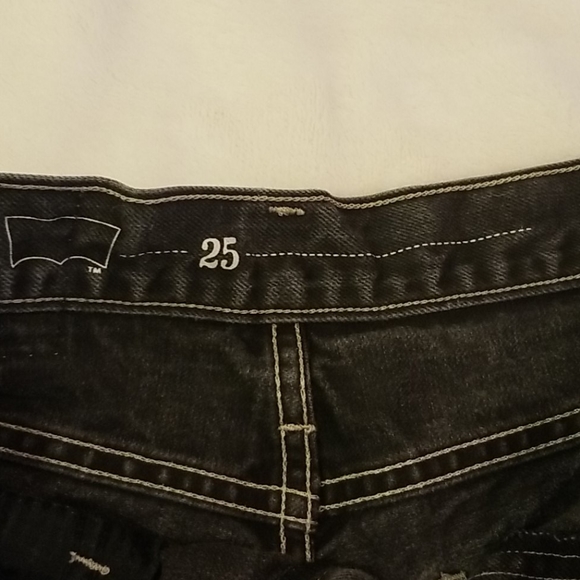 Women's Levi's Vintage Black Jean Shorts SOLD - Picture 6 of 7